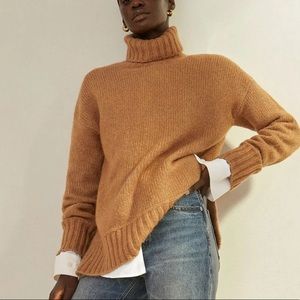Everlane The Cloud Turtleneck in Heathered Chai